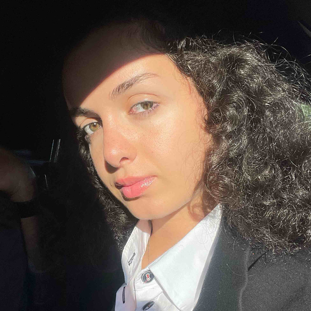 Megi Murgulia Ausbildung und Berufserfahrung XING