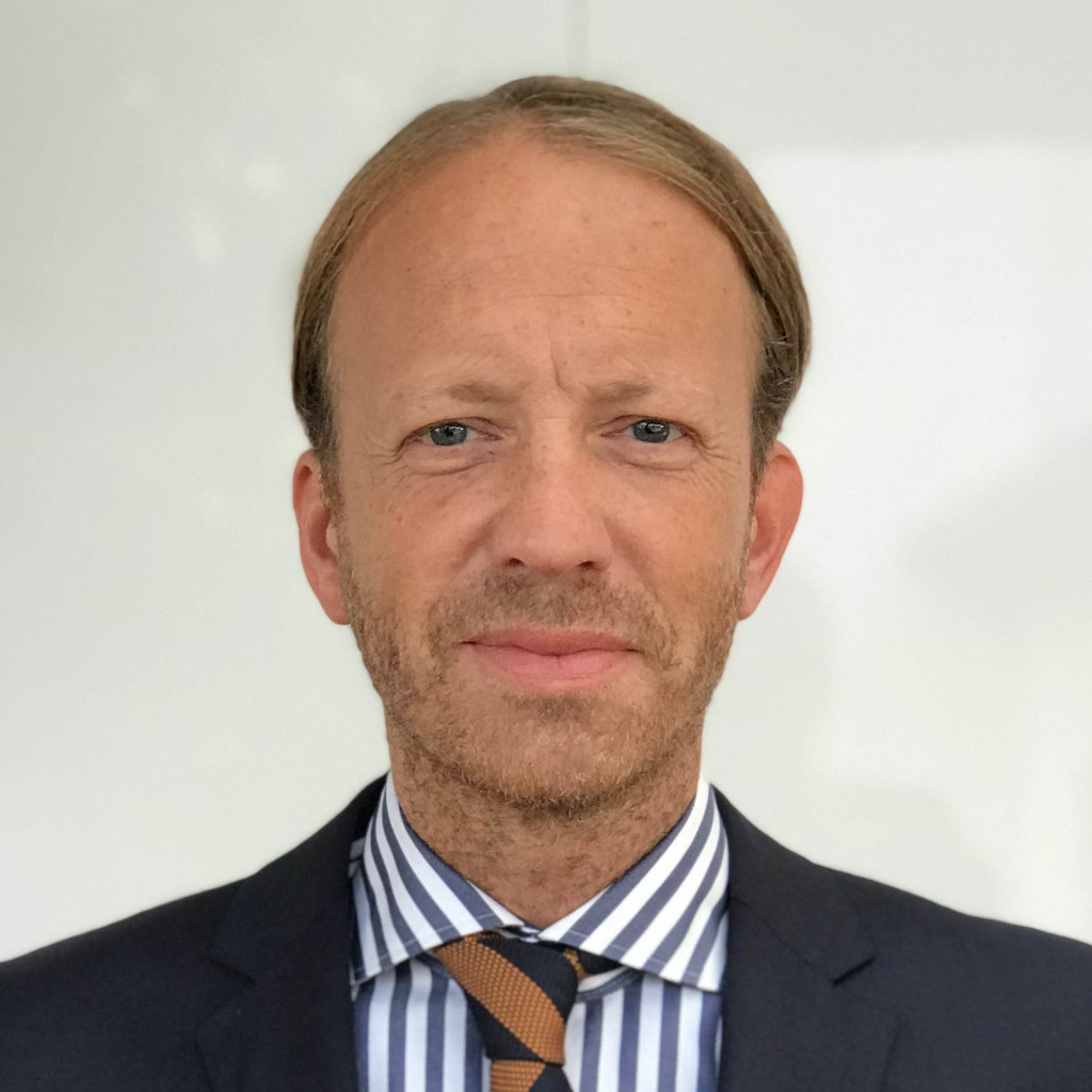 Dr. Rolf Böve Abteilungsleiter Konzernrisiko DZ BANK AG XING