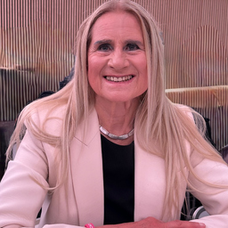 Dr. Ursula-Jasmin Freifrau Göler von Ra