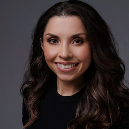 Cintia Magalhães