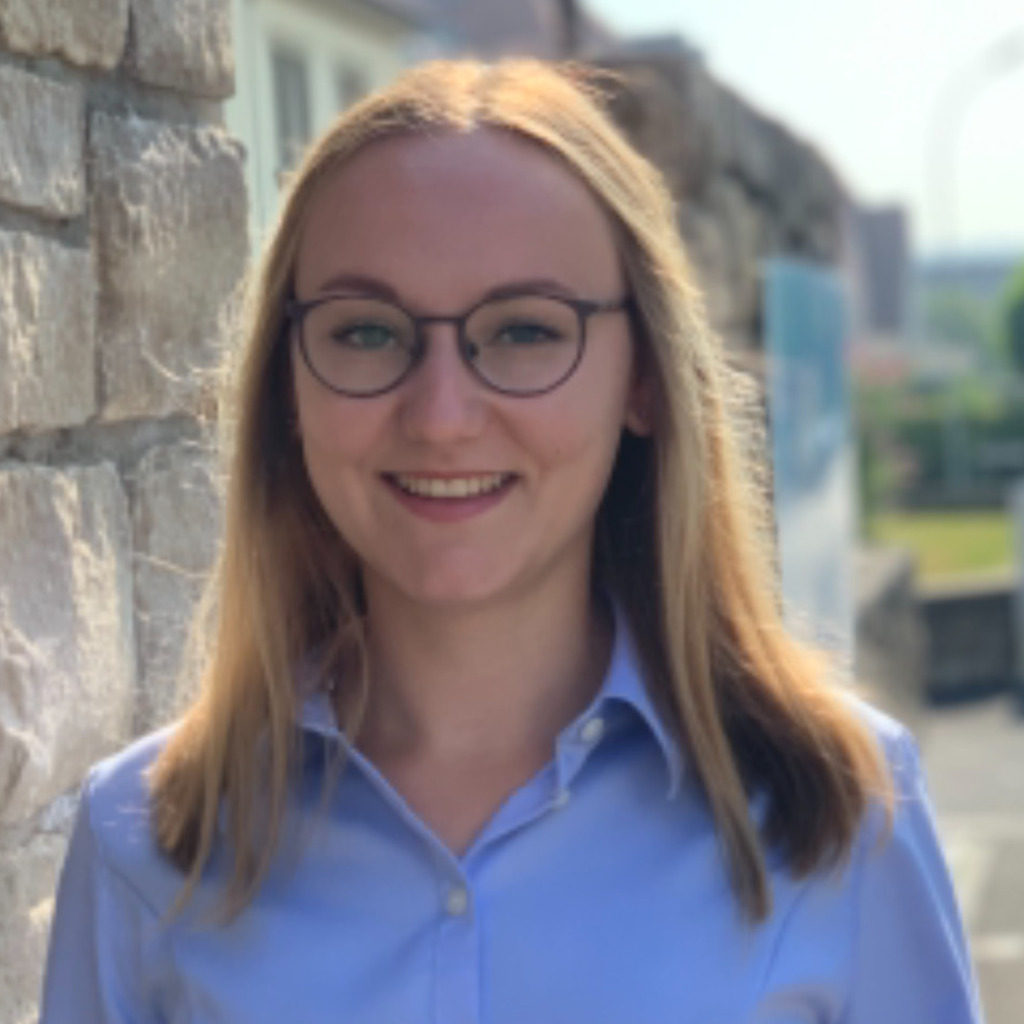 Franziska Poppe ContentManager NIK Online GmbH XING