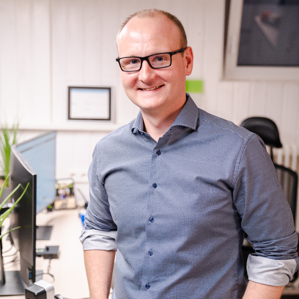 Michael Blasi Geschäftsführer M. & J. EDV GmbH & Co. KG Training