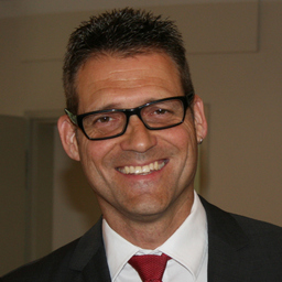 Dr. Gunter Mann