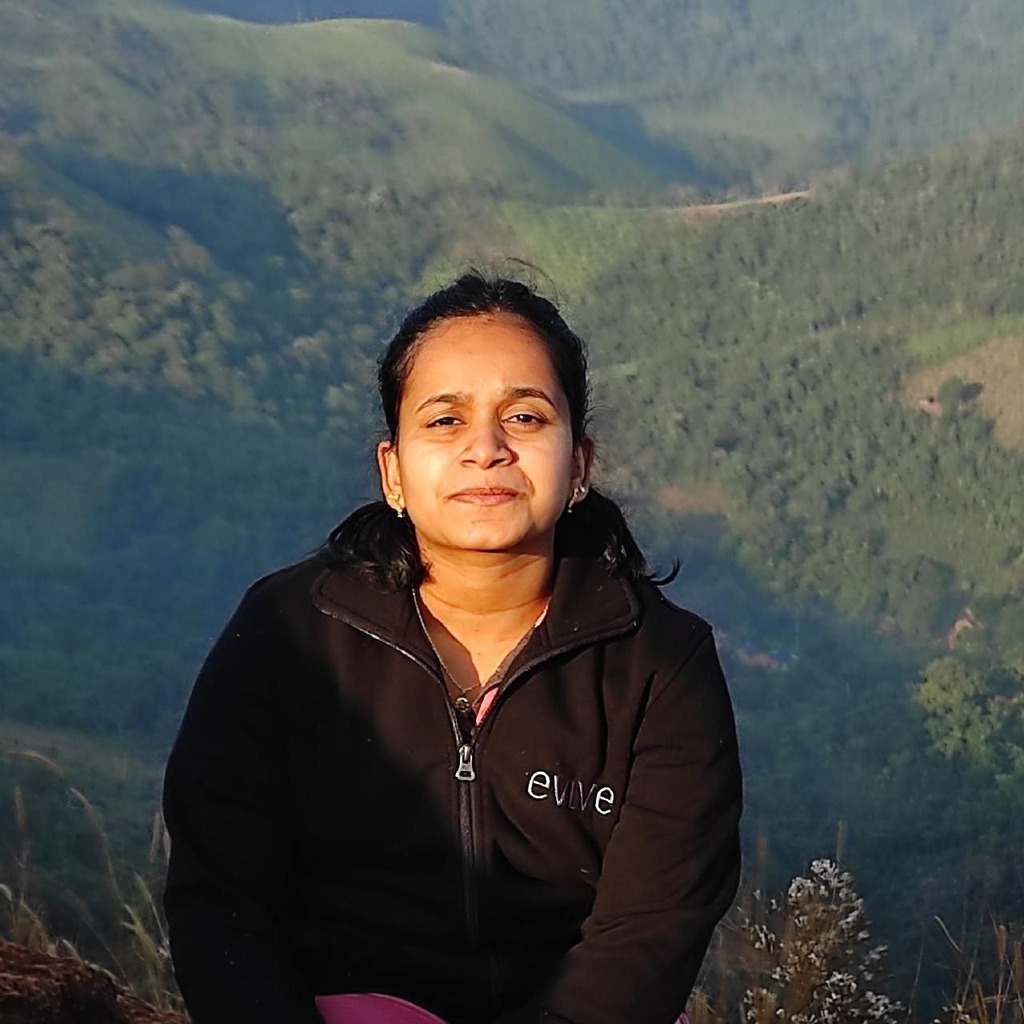 Manmitha Chowdary Data Analyst Evive software analytics XING