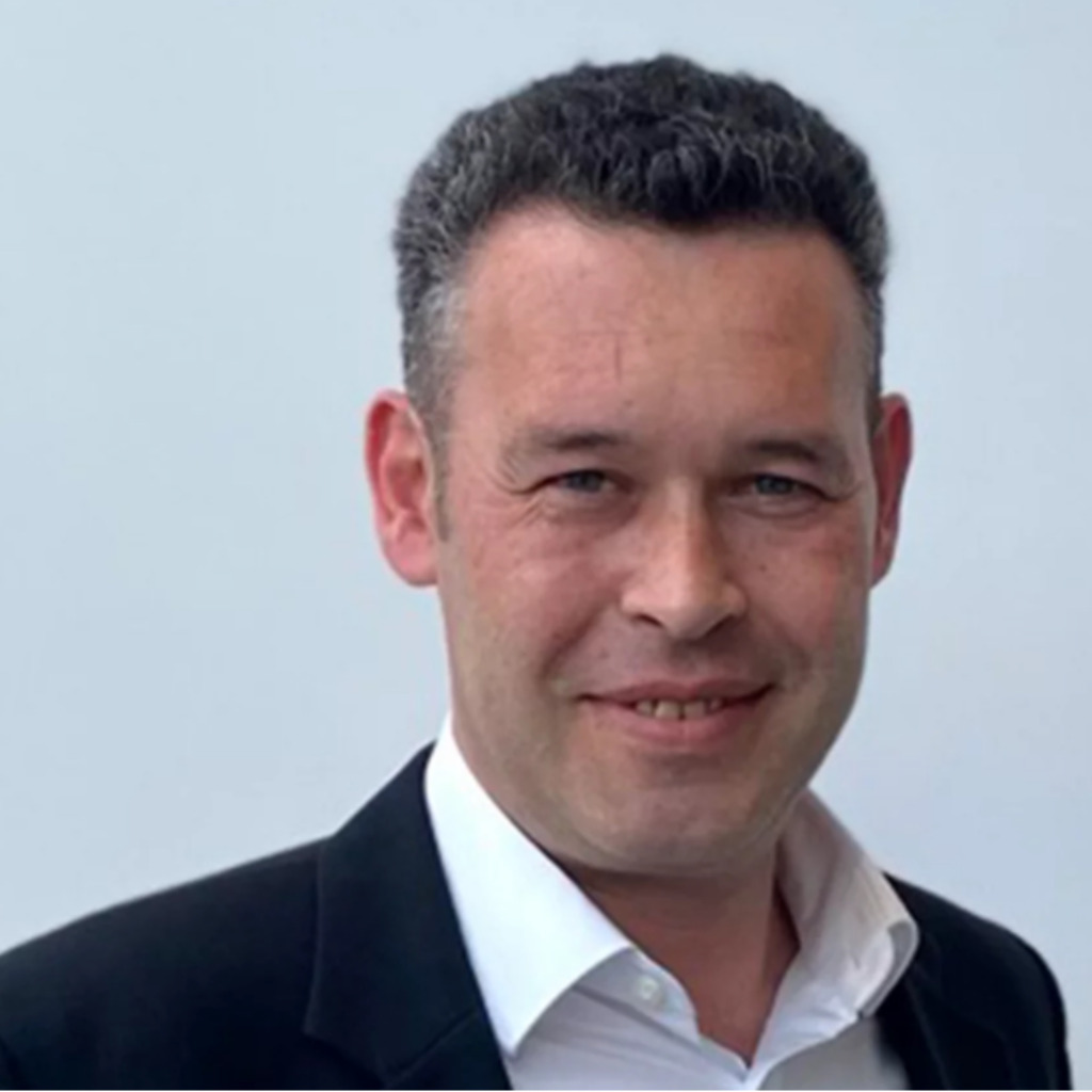 Christian Moser Zertifizierter Serviceverkäufer Lexus AutoLevy GmbH