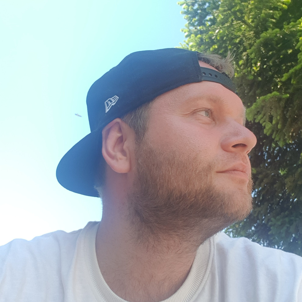 Jan Bartels Abteilungsleiter Kunststofftechnik in der Zahntechnik