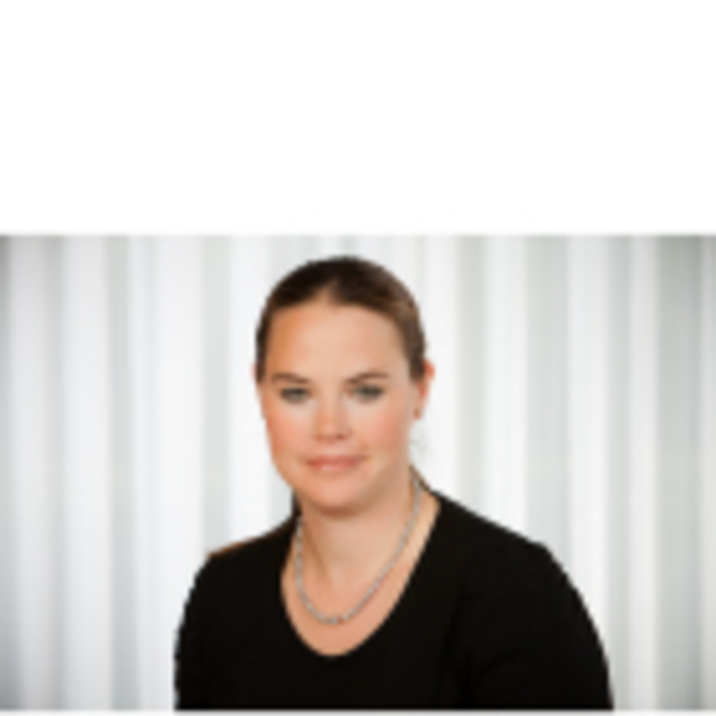 Julia Hoffmann Ptp Manager D A Ch Gea Farm Technologies Gmbh Xing