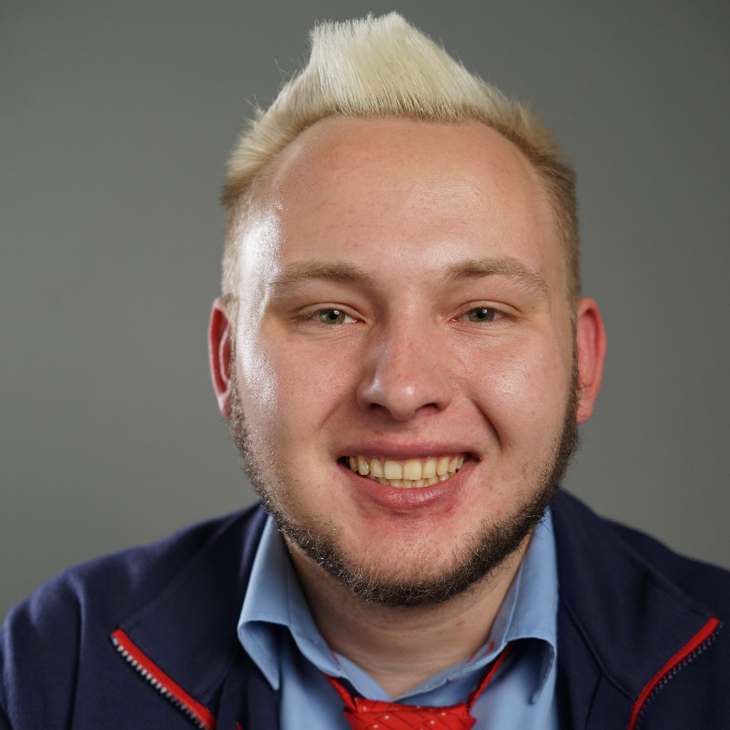 Jannik Arndt Mitarbeiter Strategische Betriebsplanung vhh.mobility