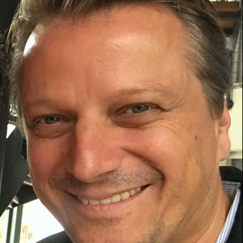 Jörg Emmerich Geschäftsführer emmiland GmbH & Co KG XING