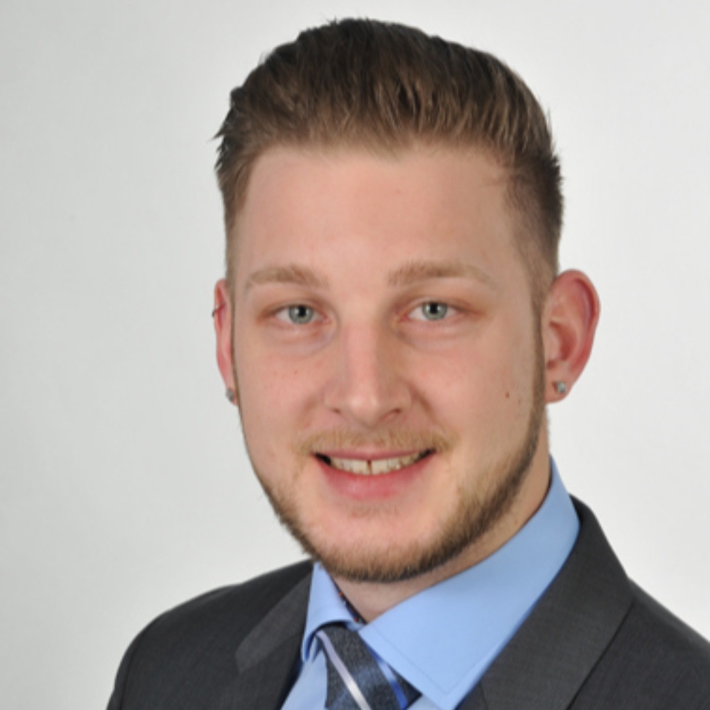 Raphael Günter Anlagen und Roboterprogrammierer mit