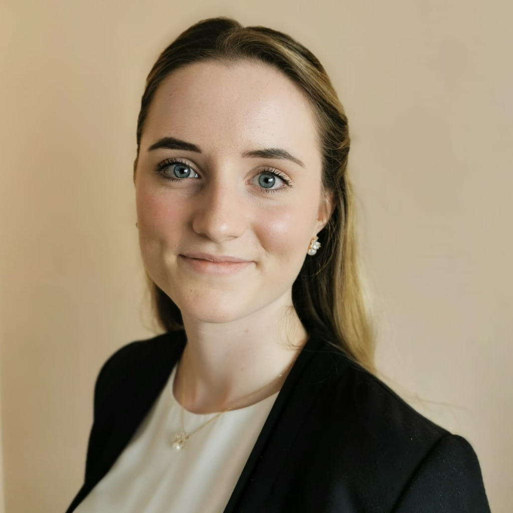 Giselle Hoffmann Junior Kreditanalyst DZ BANK AG XING