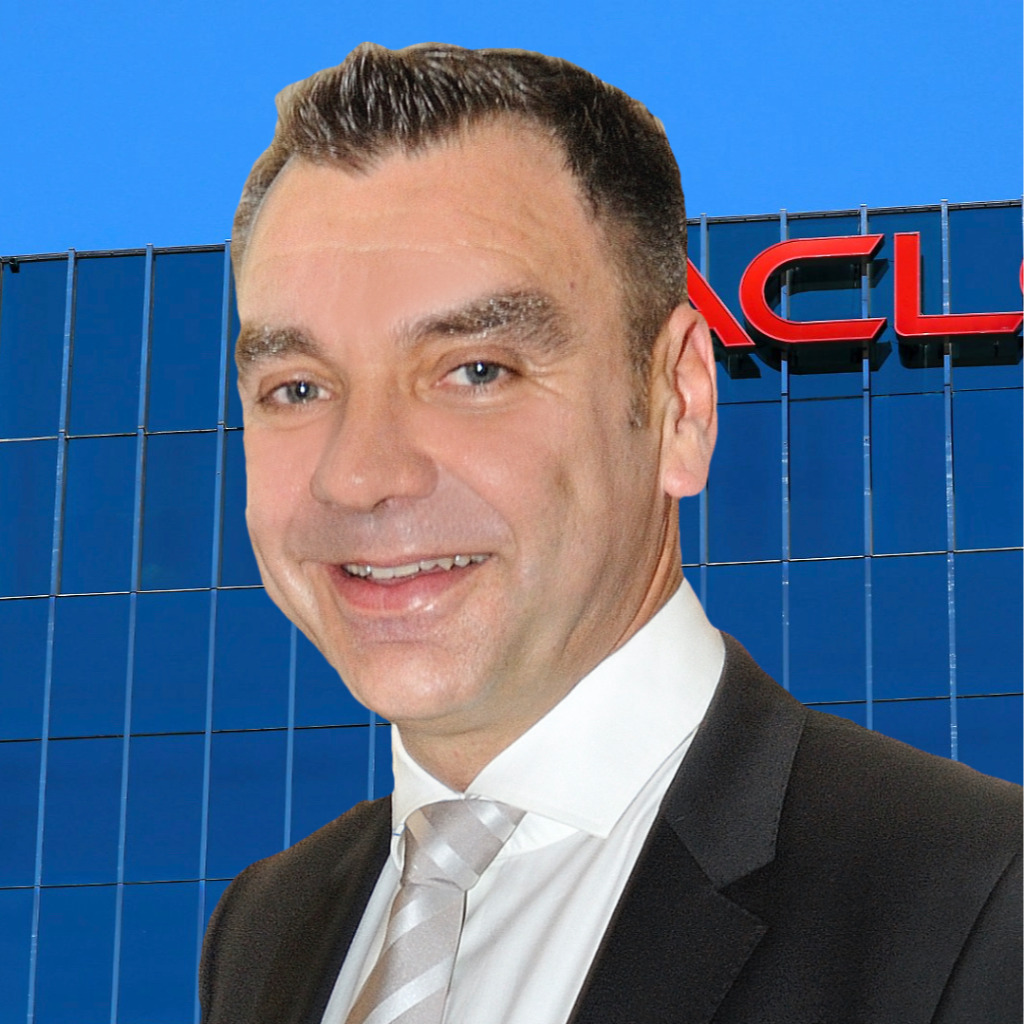 Volker Ambach Senior Key Account Executive • Volkswagen Group