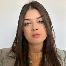 Cíntia Lopes