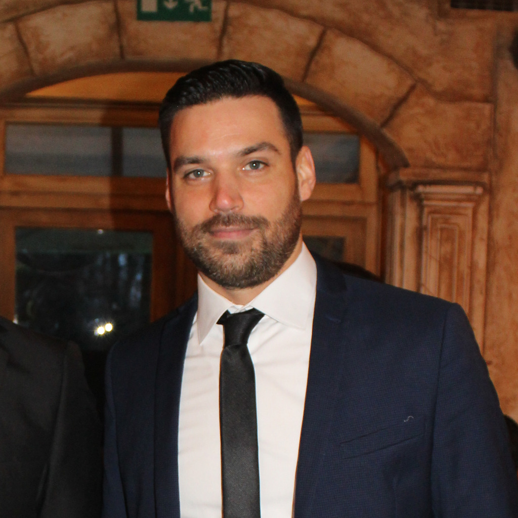 Björn Schneider Außendienstmitarbeiter Becher GmbH & Co KG XING