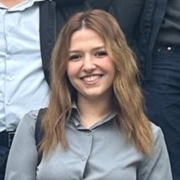 Larissa Karina Stetco