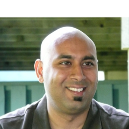 Noorez Khamis