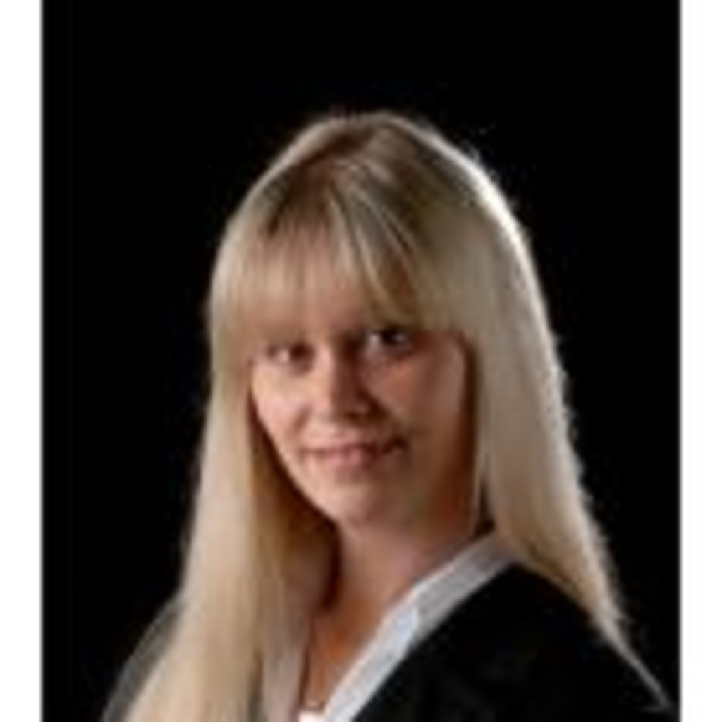 Mag. Daniela Lackner CRA ABCSG XING