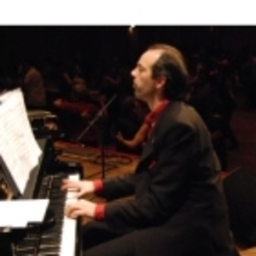 Javier Tucat Moreno