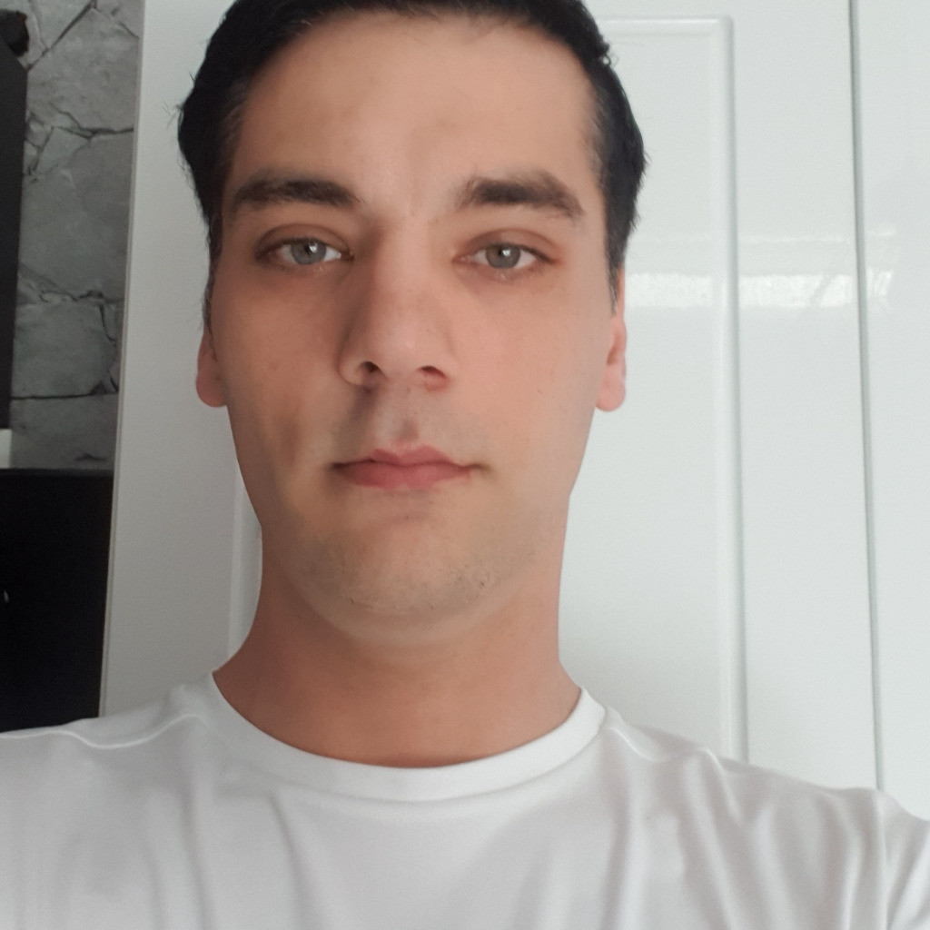 Peter Loewenicht Versandmitarbeiter Amazon XING