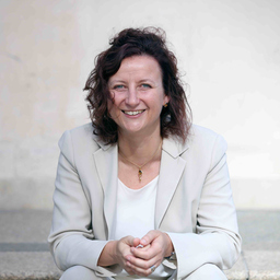 Dr. Ina Petzschke-Lauermann