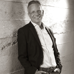 Dr. Sven Ricks