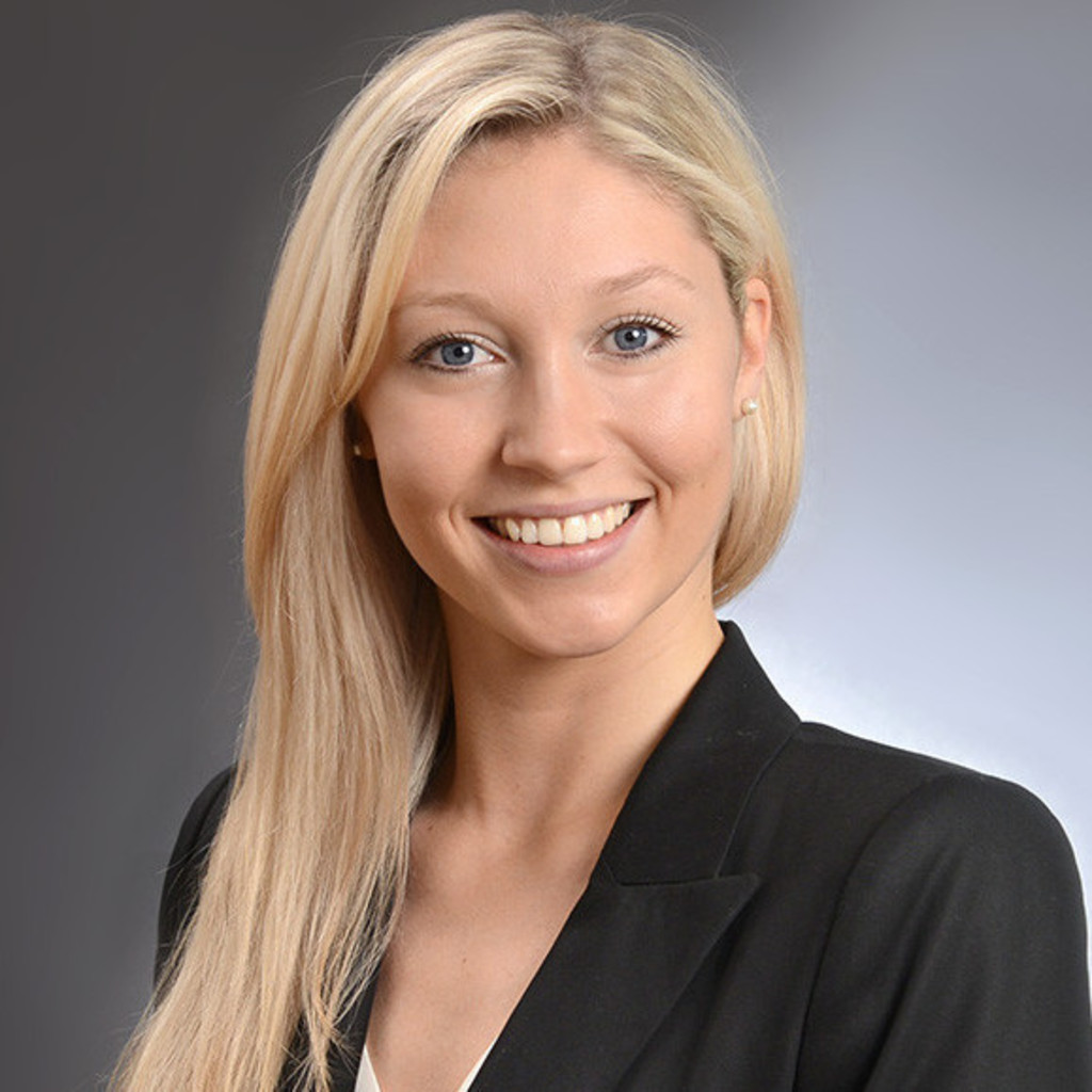 Katharina Benz Brand Specialist Amazon XING