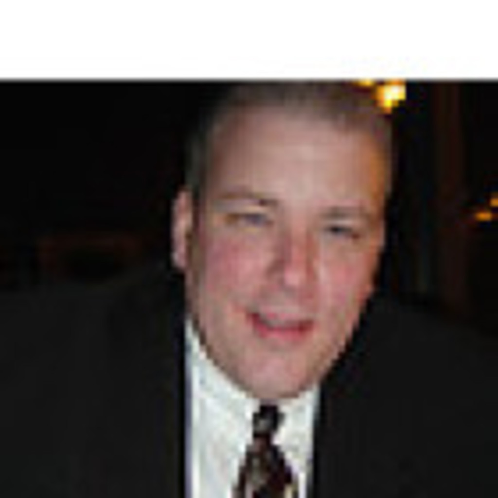 Derek Davis Director QEK Global Solutions XING