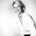 Kristin Bauer