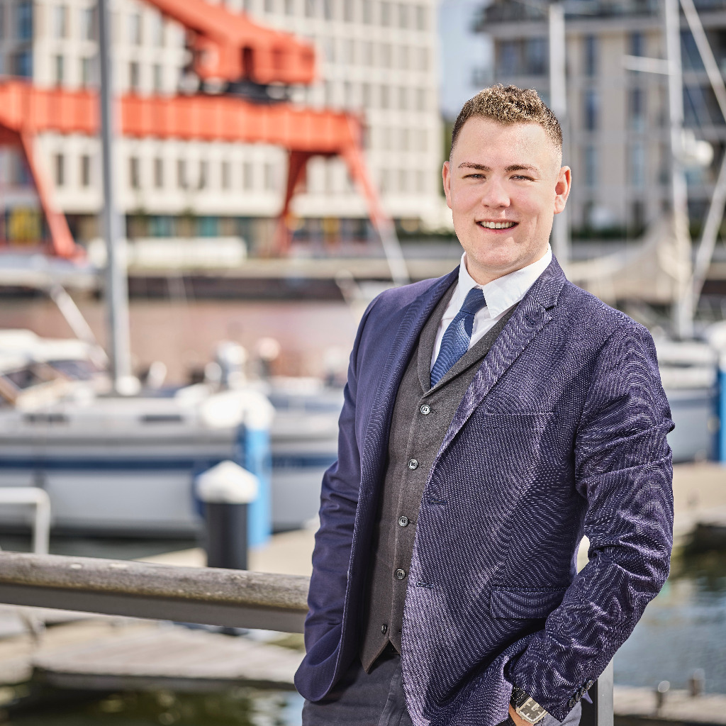 Social Media Profilbild henning finn Brinkmann Bremerhaven