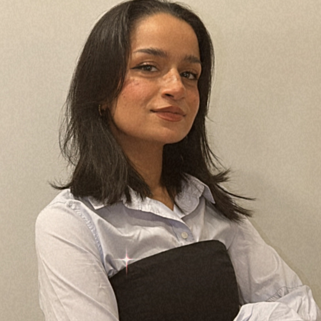 Maryrose Kermani Einzelhandelskauffrau Snipes XING