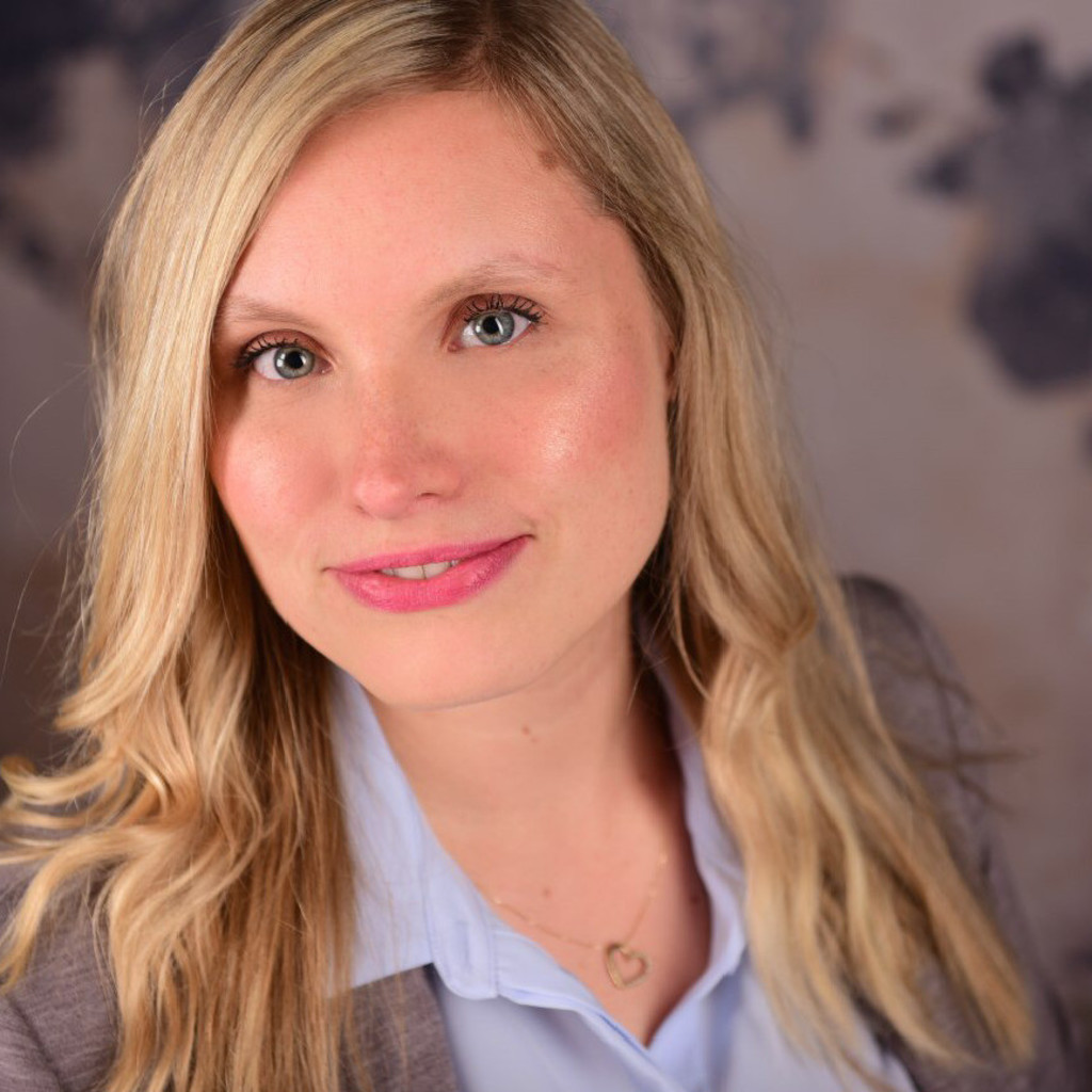 Annika Wangerin Sachbearbeiterin Zentralen Zulagenstelle für Altersvermögen XING