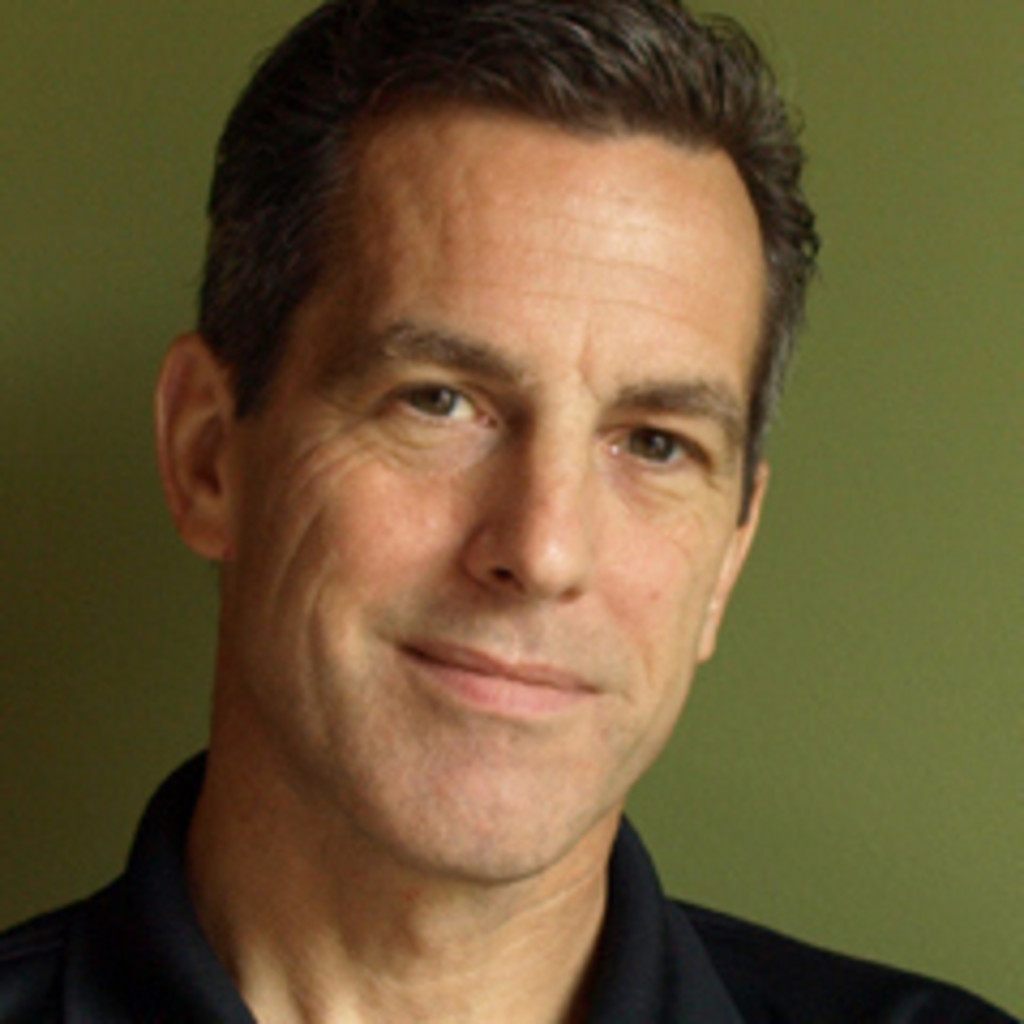 Robert Kiesow Creative Director and Designer Robert Kiesow Creative