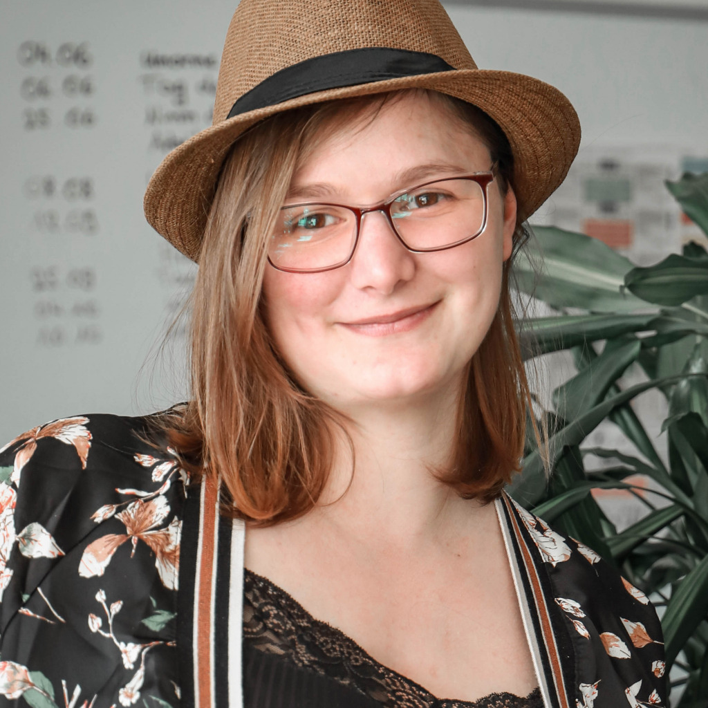 Janina Cz - Mediengestalterin Digital und Print - FeelGood Shop B.V. | XING