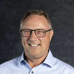 Dr. Erik Bischoff