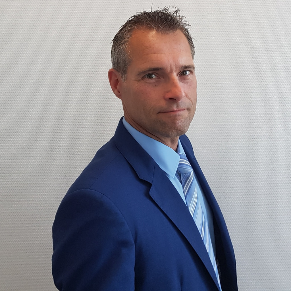 Thomas Hiemer Purchasing Manager Avaya GmbH & Co. KG XING