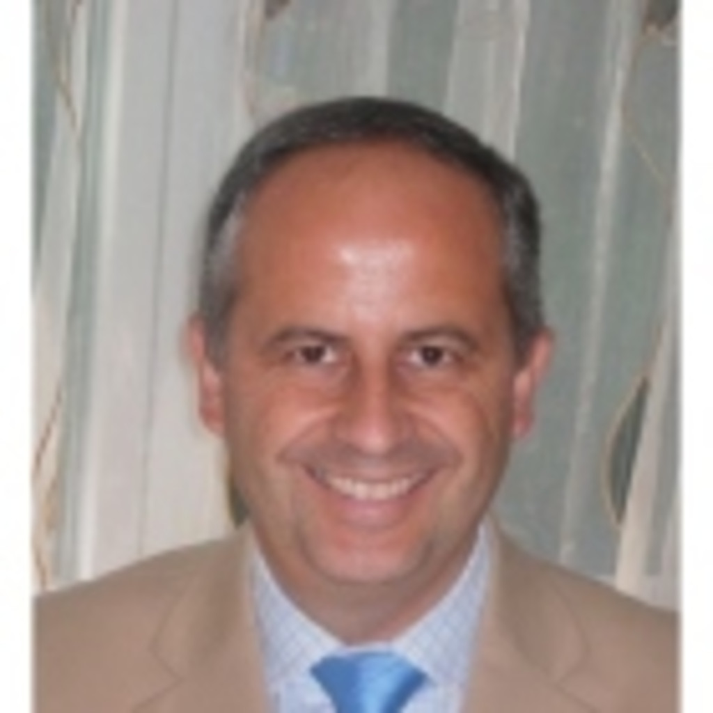 André Valente Managing Director, Head UBS Fund Management Company