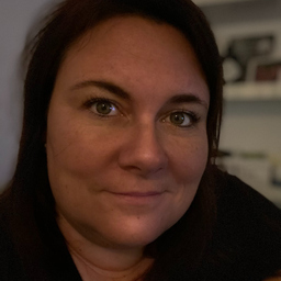 Julia Nolting