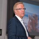 Dr. Frank Oelze