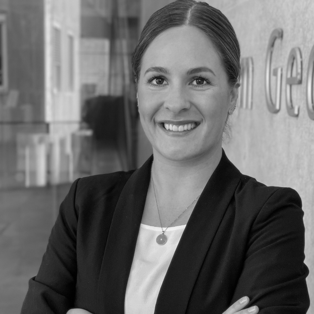 Lia Zeiler Spezialistin für Exportkontrolle und Zölle IABG XING