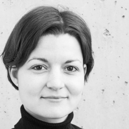 Dr. Anna-Katharina Plach