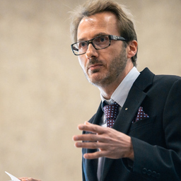 Prof. Dr. Andreas Henne