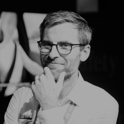 Dr. Julien Richert