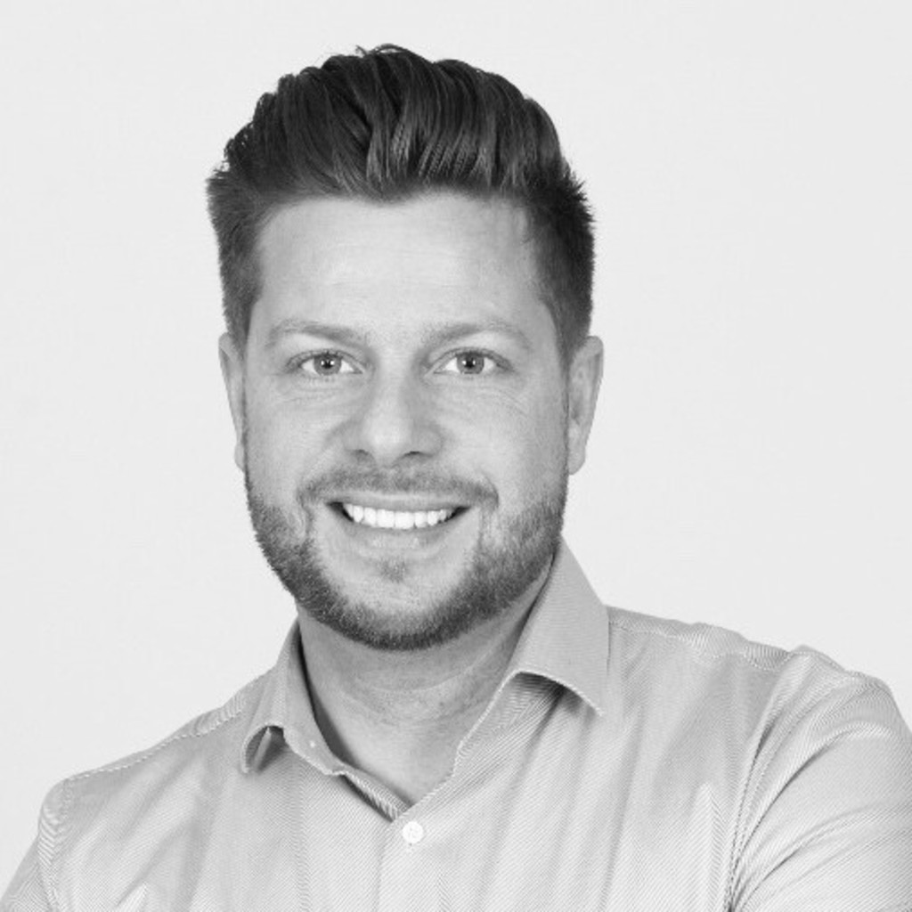 Alexander Abels Director Sales MoM Marketing of Moments XING