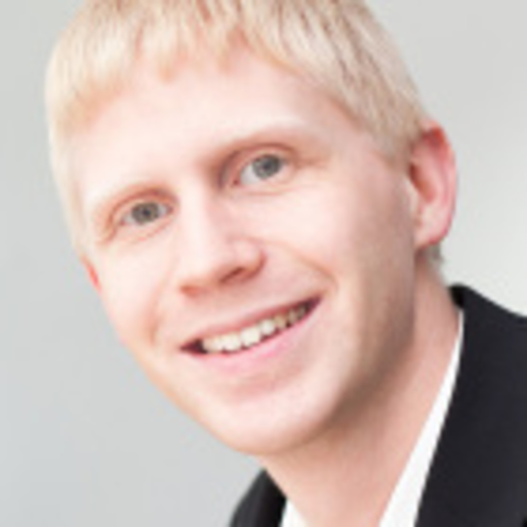 Michael Keller Senior Consultant & Partner VIU AG XING