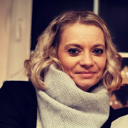 Nadine Bader