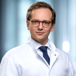 Dr. Julian Koettnitz