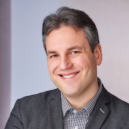 Dr. Robert Luzsa