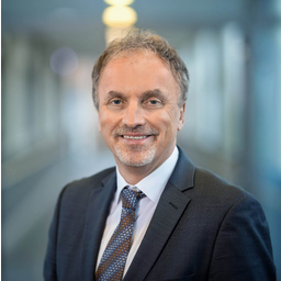Dr. Uwe Leder