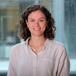 Julia Betz