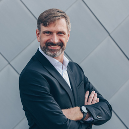 Dr. Florian Landgraf